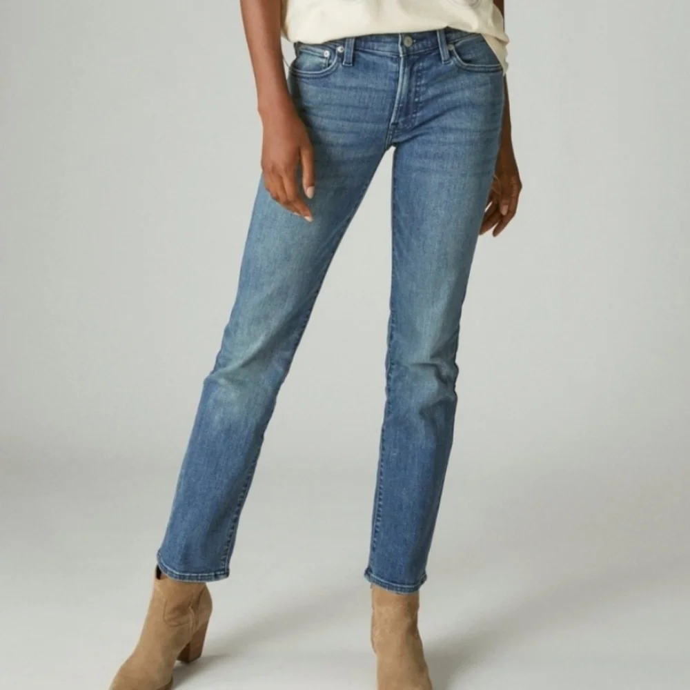 Lucky Brand Legend Sweet Straight Midrise Jeans 26 Waist